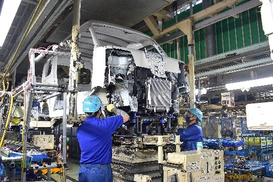 車の製造工場の様子