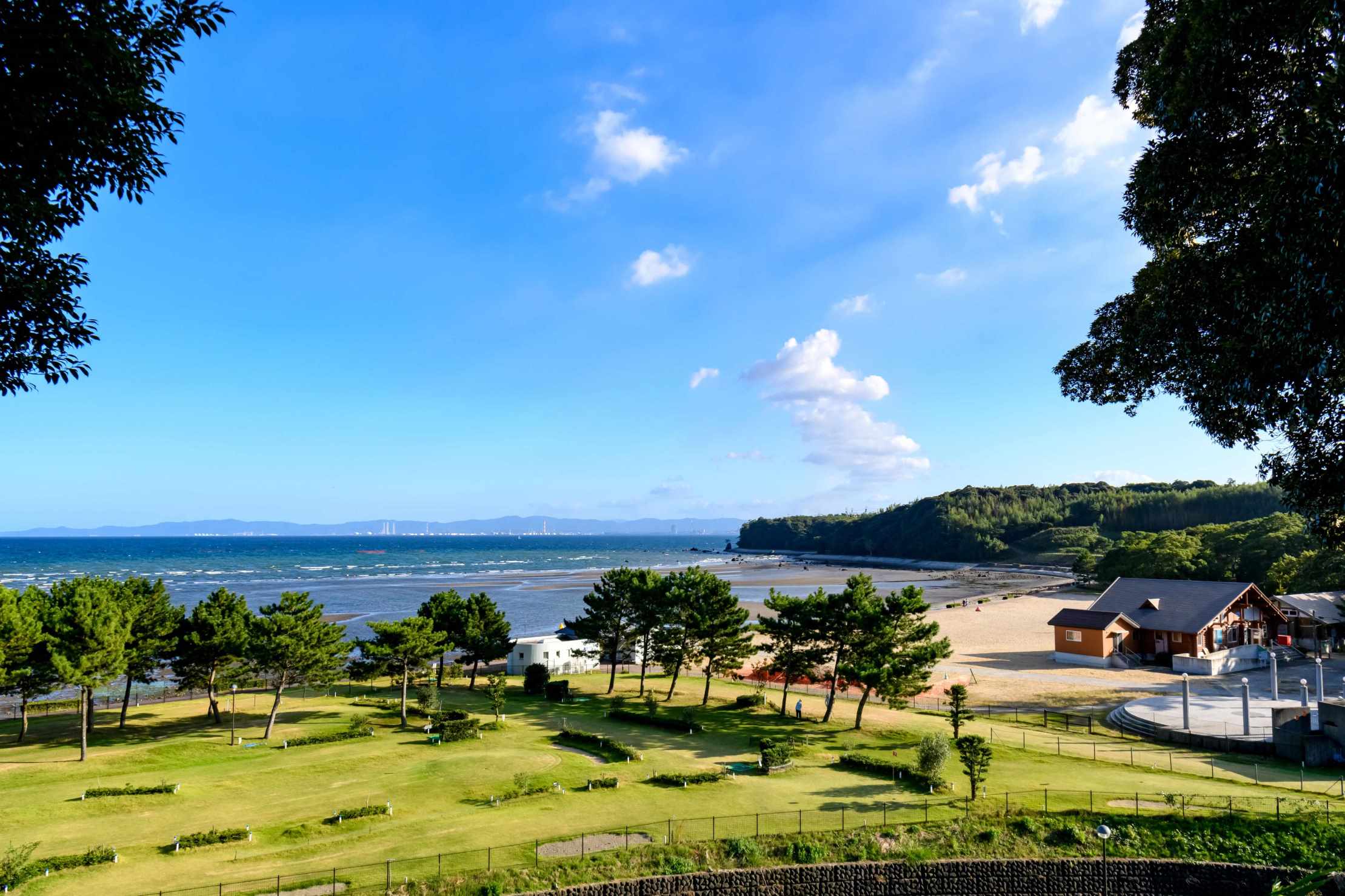 糸ケ浜海浜公園の風景